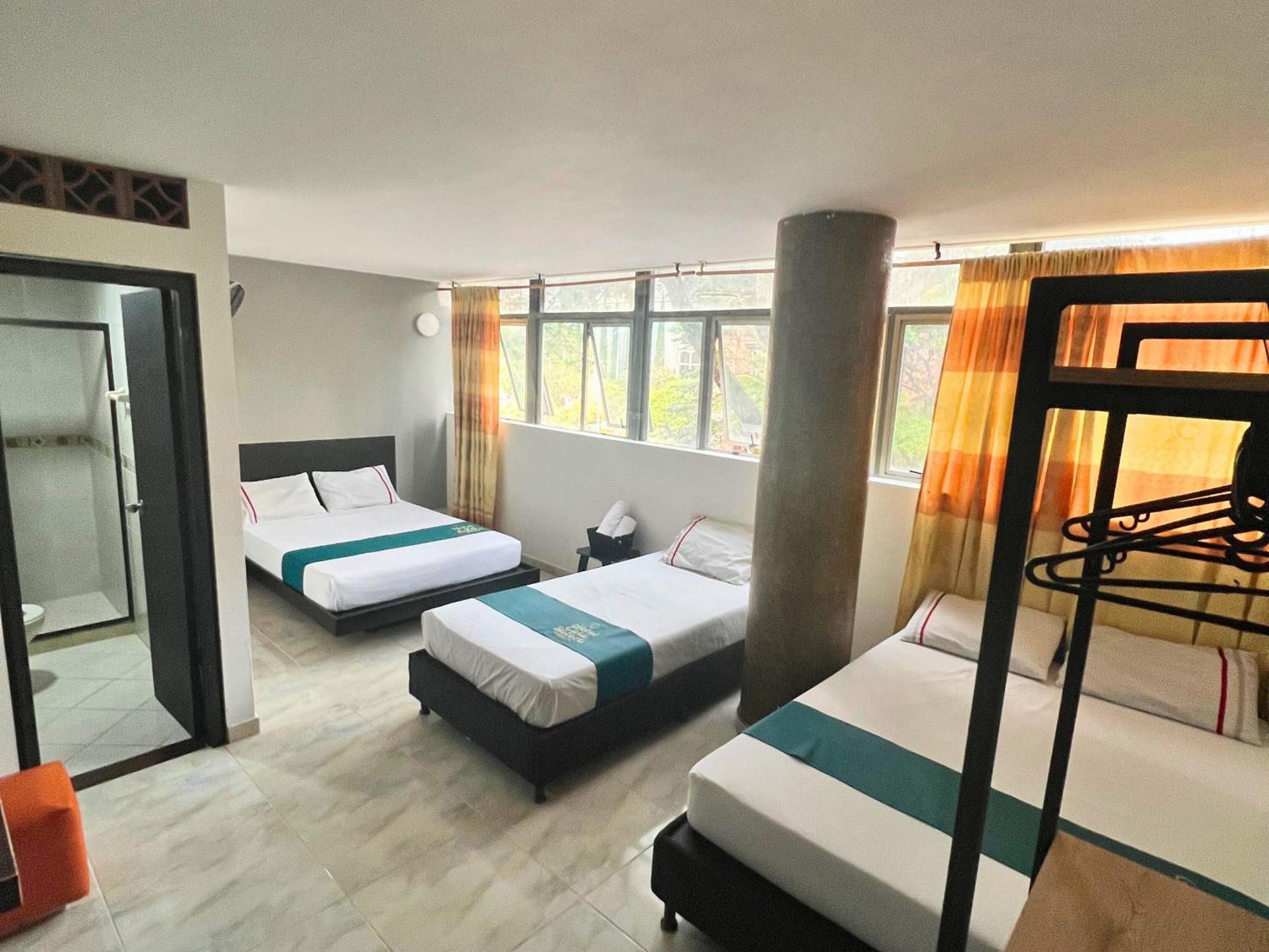 Hotel Casa Botero Medellin Bagian luar foto