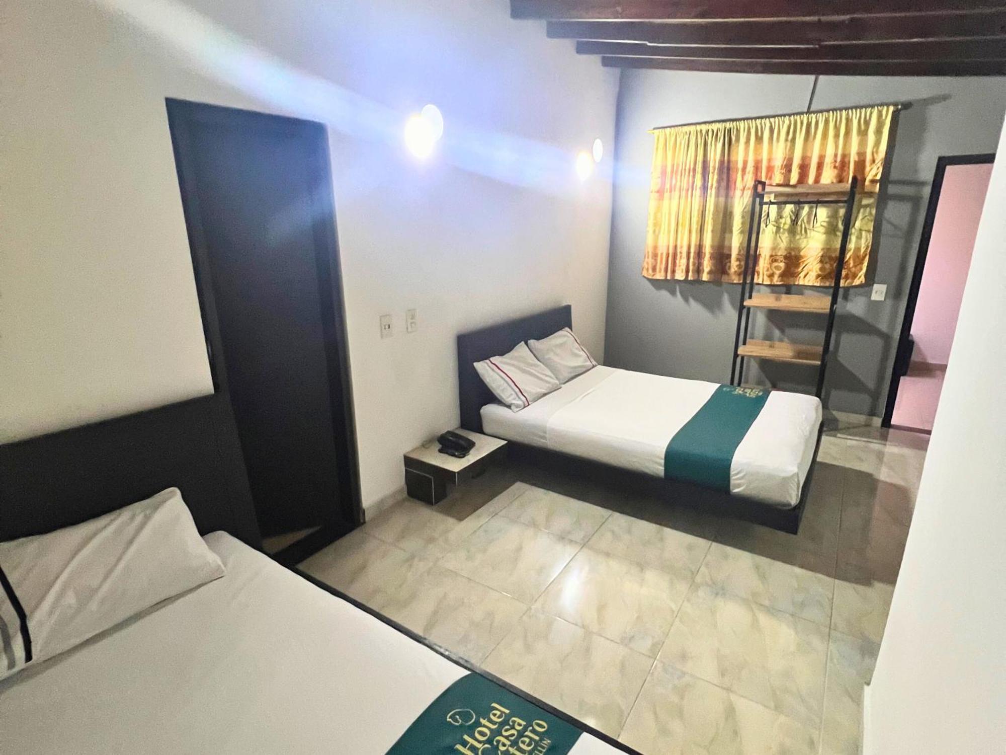 Hotel Casa Botero Medellin Bagian luar foto