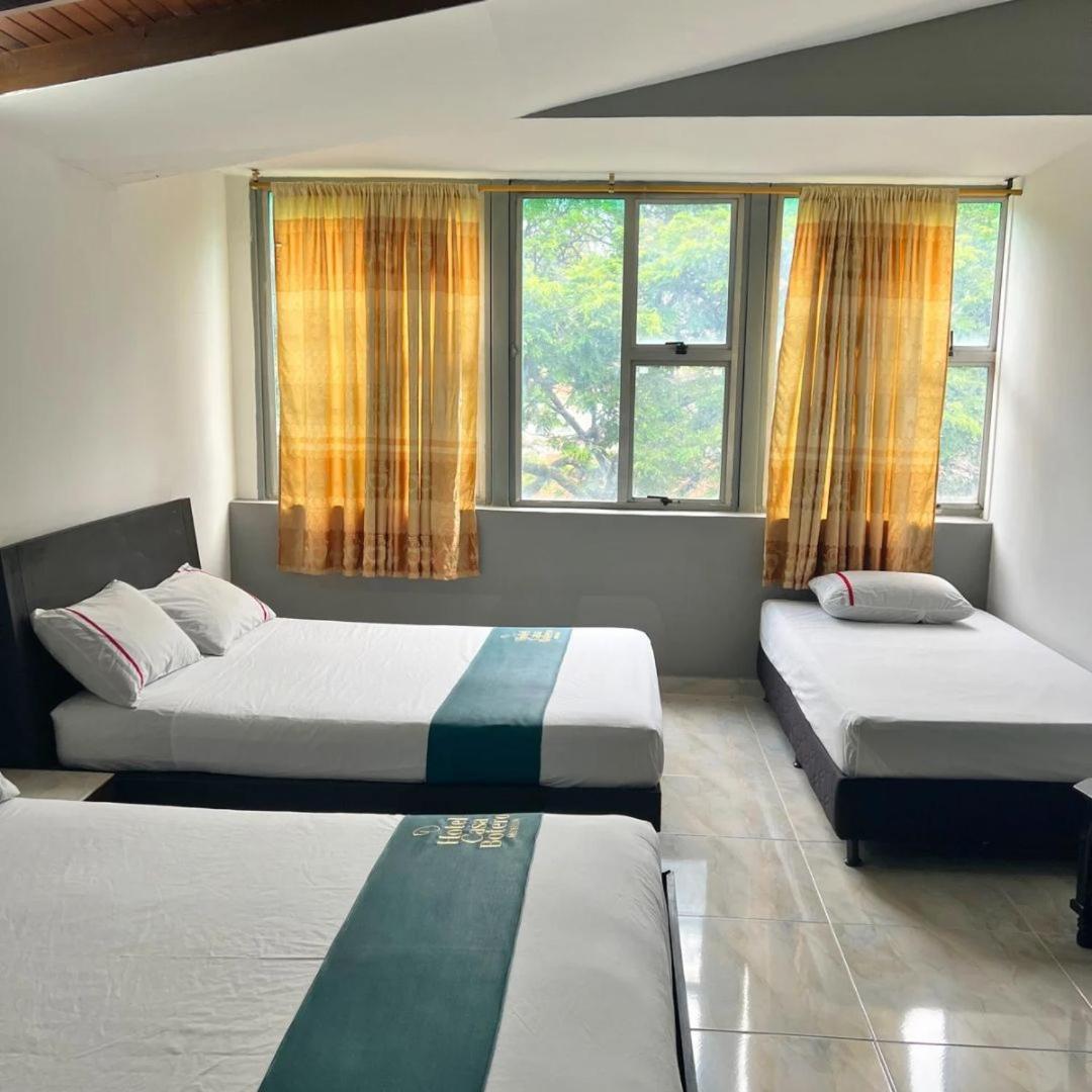 Hotel Casa Botero Medellin Bagian luar foto