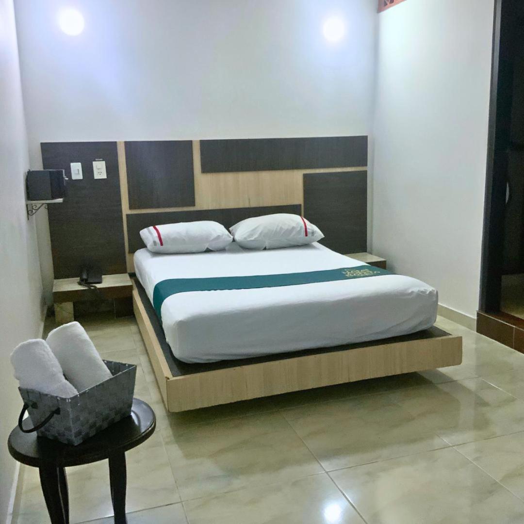 Hotel Casa Botero Medellin Bagian luar foto
