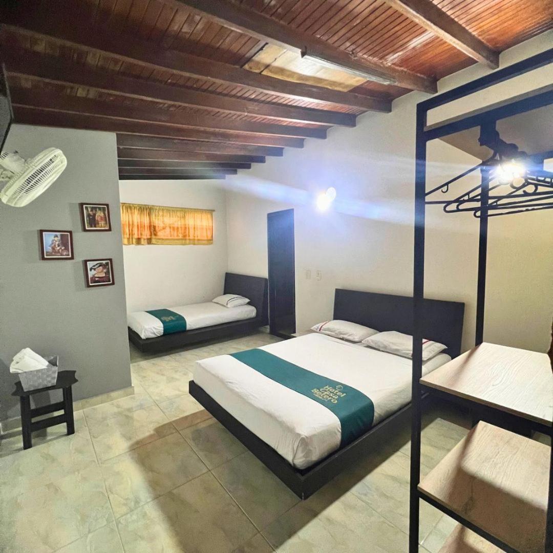 Hotel Casa Botero Medellin Bagian luar foto